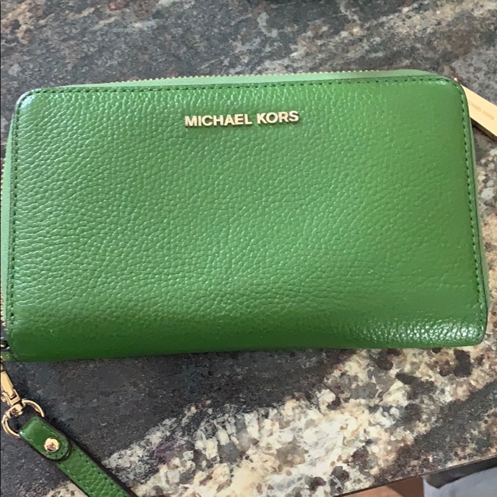 Wristlet